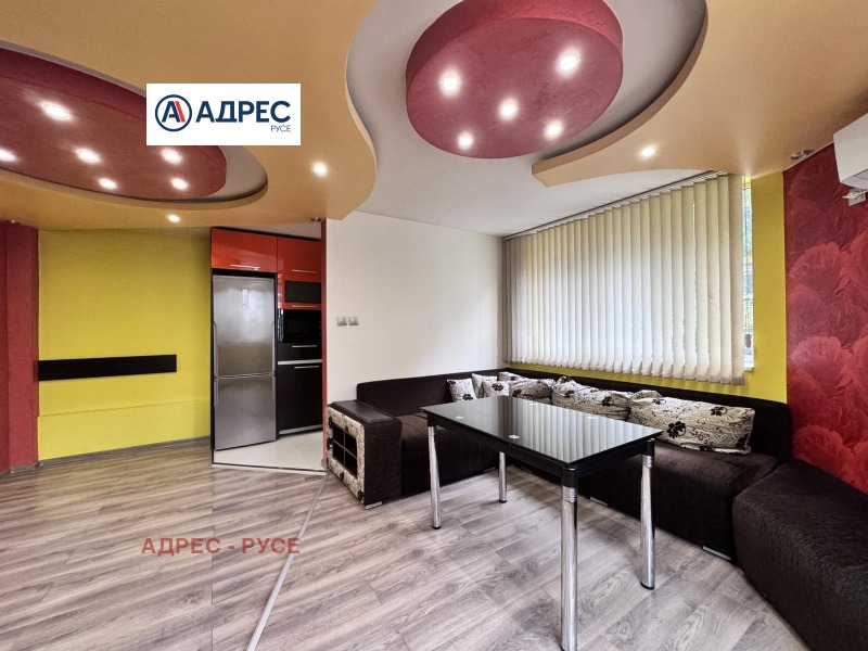 De inchiriat  1 dormitor Ruse , Șiroc țentâr , 58 mp | 38161504
