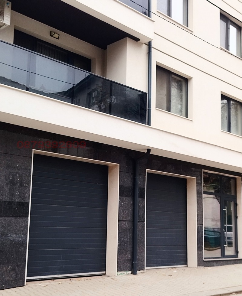 Дава под наем ГАРАЖ, ПАРКОМЯСТО, гр. Плевен, Идеален център