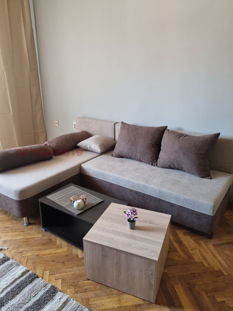 Дава под наем 2-СТАЕН, гр. Плевен, Идеален център, снимка 2 - Апартаменти - 53147142