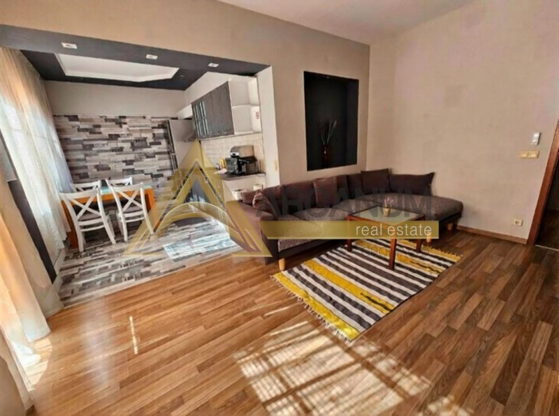 Дава под наем 3-СТАЕН, гр. Варна, ВИНС-Червен площад