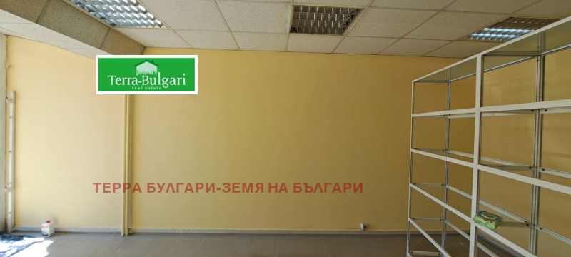 Do wynajęcia  Sklep Pernik , Prigarow rajon , 42 mkw | 20355160 - obraz [6]
