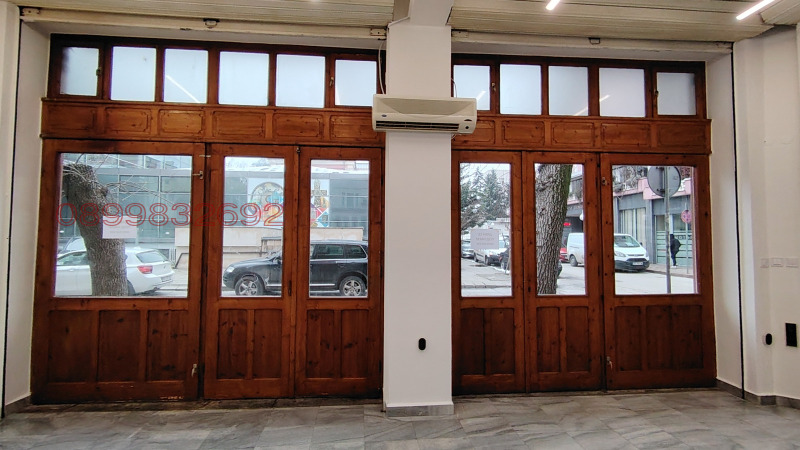 Дава под наем МАГАЗИН, гр. Пловдив, Център, снимка 6 - Магазини - 53350661