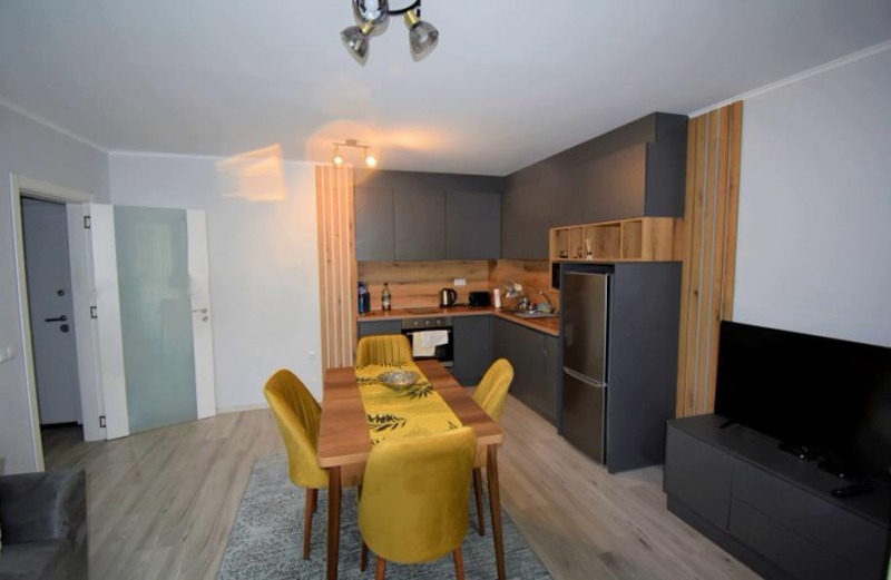 Te huur  1 slaapkamer Varna , ChEI , 70 m² | 12972339