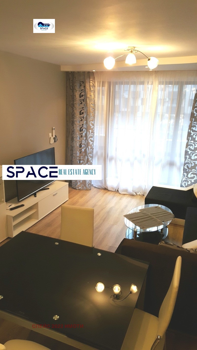 Zu vermieten  2 Schlafzimmer Plowdiw , Kjutschuk Parisch , 103 qm | 44687465