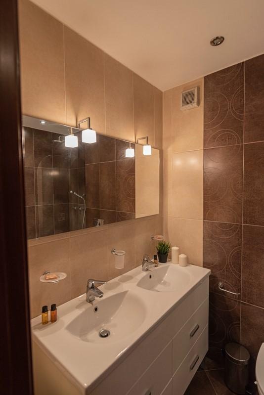 Издаје се  2 спаваће собе Софија , Бојана , 130 м2 | 24762345 - слика [7]