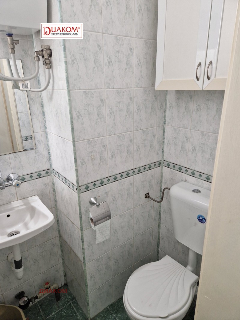 Дава под наем МАГАЗИН, гр. Бургас, Център, снимка 6 - Магазини - 52292503