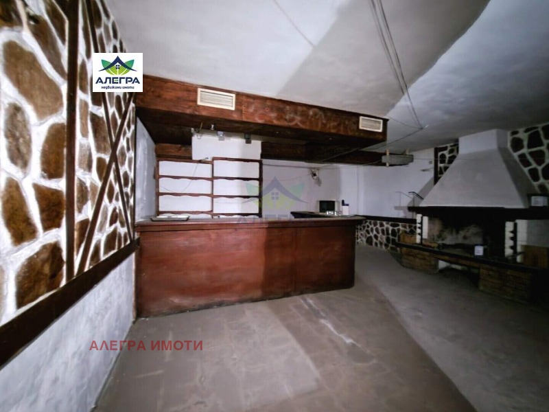 Дава под наем БИЗНЕС ИМОТ, гр. Пазарджик, Идеален център