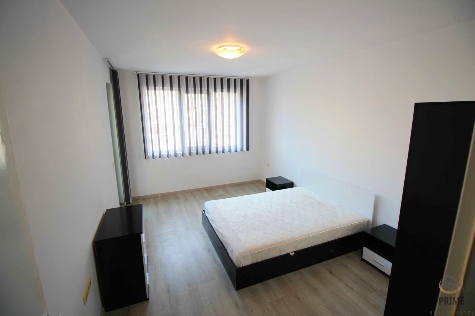 Дава под наем 2-СТАЕН, гр. Бургас, Изгрев, снимка 13 - Апартаменти - 54144277