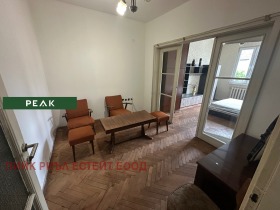 2 makuuhuonetta Zona B-19, Sofia