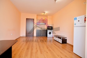 Studio Levsci 1, Varna