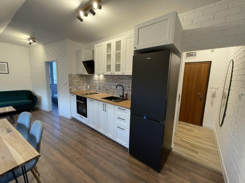 Дава под нем  2-стаен, град София, Младост 2 •  675 EUR • ID 23371680 — holmes.bg - [1] 