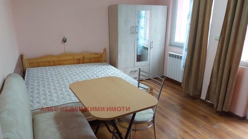 Издаје се  1 спаваћа соба Софија , Банишора , 73 м2 | 69886281 - слика [3]