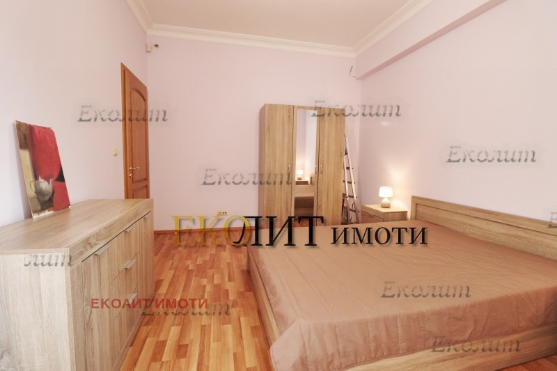 Дава под наем 4-СТАЕН, гр. София, Център, снимка 5 - Апартаменти - 52649924