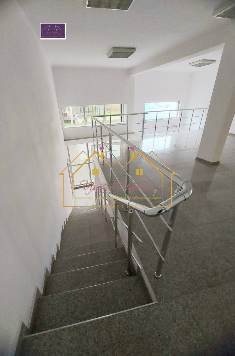 Дава под наем МАГАЗИН, гр. Русе, Център, снимка 4 - Магазини - 52472121