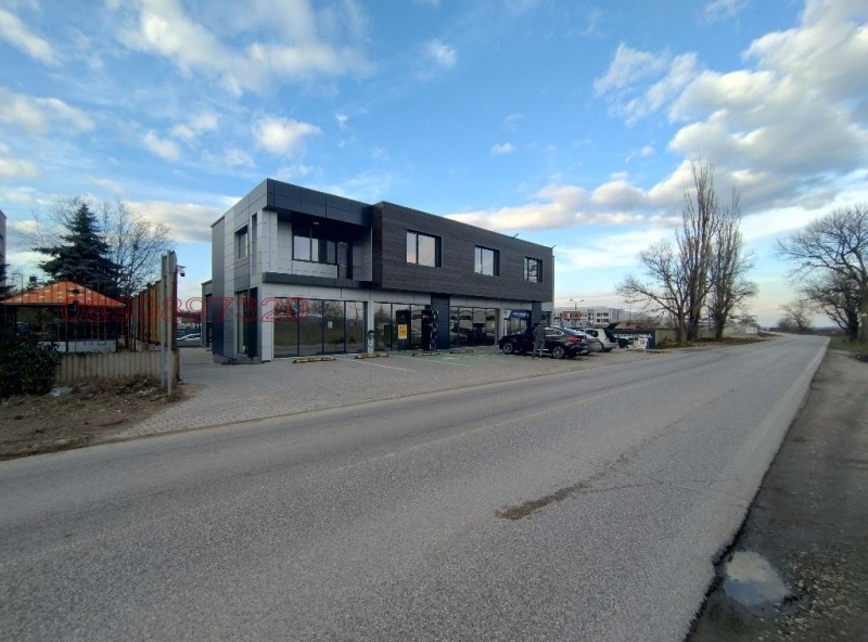 Дава под Наем МАГАЗИН в област Пловдив, гр. Асеновград - 88 кв.м / 700 € » 1 369.08 лв.