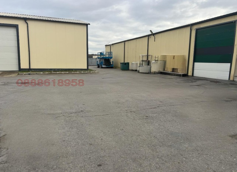 Дава под наем СКЛАД, гр. София, Требич, снимка 2 - Складове - 53105558