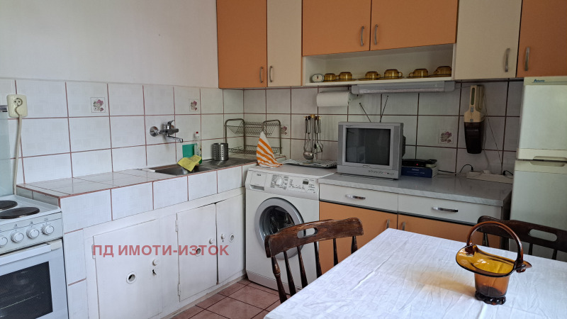 Zu vermieten  2 Schlafzimmer Sofia , Zentar , 88 qm | 93503861