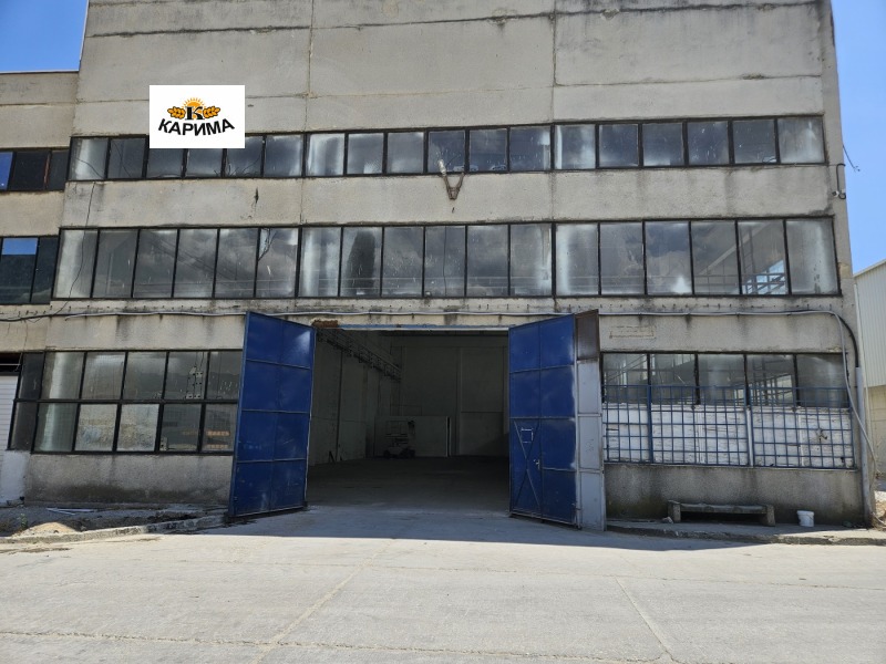 Дава под Наем СКЛАД в град Варна, Западна промишлена зона - 756 кв.м / 2 722 € » 5 323.77 лв., КАРИМА ЕООД