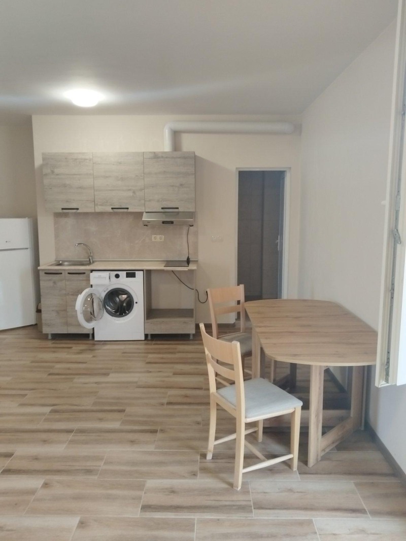 Kiadó  Stúdió Plovdiv , Ostromila , 65 négyzetméter | 39245492 - kép [2]