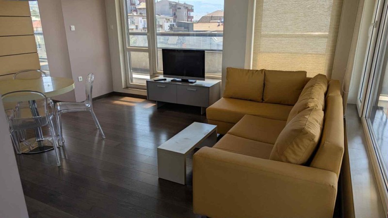 Издаје се  Студио Пловдив , Јyжен , 55 м2 | 57203025 - слика [3]