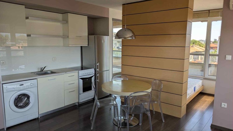 Издаје се  Студио Пловдив , Јyжен , 55 м2 | 57203025
