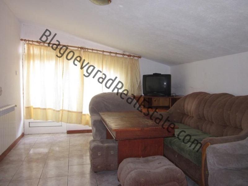 Дава под наем 2-СТАЕН, гр. Благоевград, Идеален център