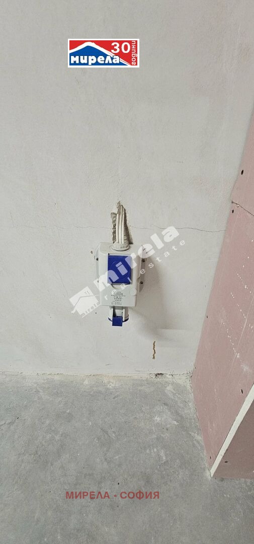 Дава под наем ГАРАЖ, ПАРКОМЯСТО, гр. София, Витоша, снимка 3 - Гаражи и паркоместа - 53339364