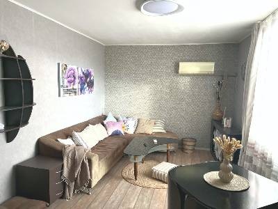 Дава под наем 3-СТАЕН, гр. София, Сухата река