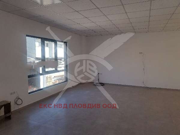 Дава под наем ОФИС, гр. Пловдив, Кършияка, снимка 2 - Офиси - 54301748