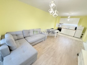 1 quarto Vazrajdane 2, Varna
