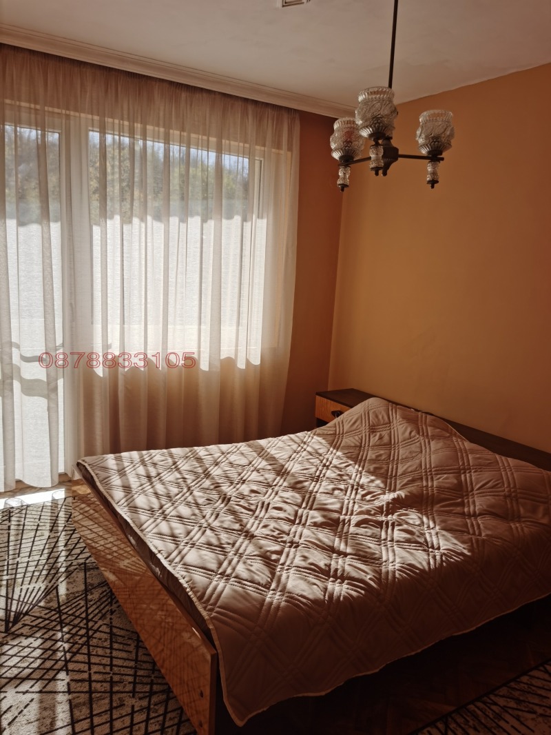 Дава под наем 4-СТАЕН, гр. Ловеч, Дикисана, снимка 3 - Апартаменти - 52784409