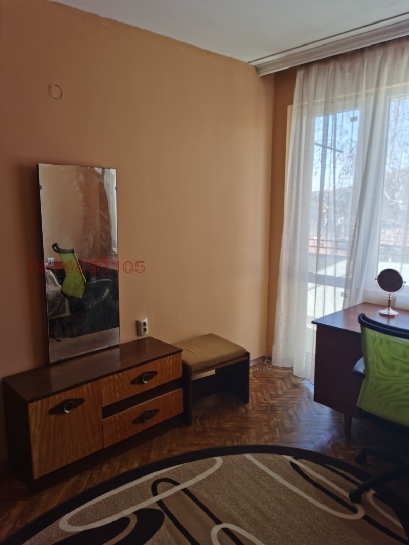 Дава под наем 4-СТАЕН, гр. Ловеч, Дикисана, снимка 10 - Апартаменти - 52784409