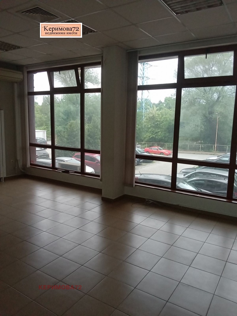 Do wynajęcia  Biuro Sofia , Ljulin 10 , 38 mkw | 65151860