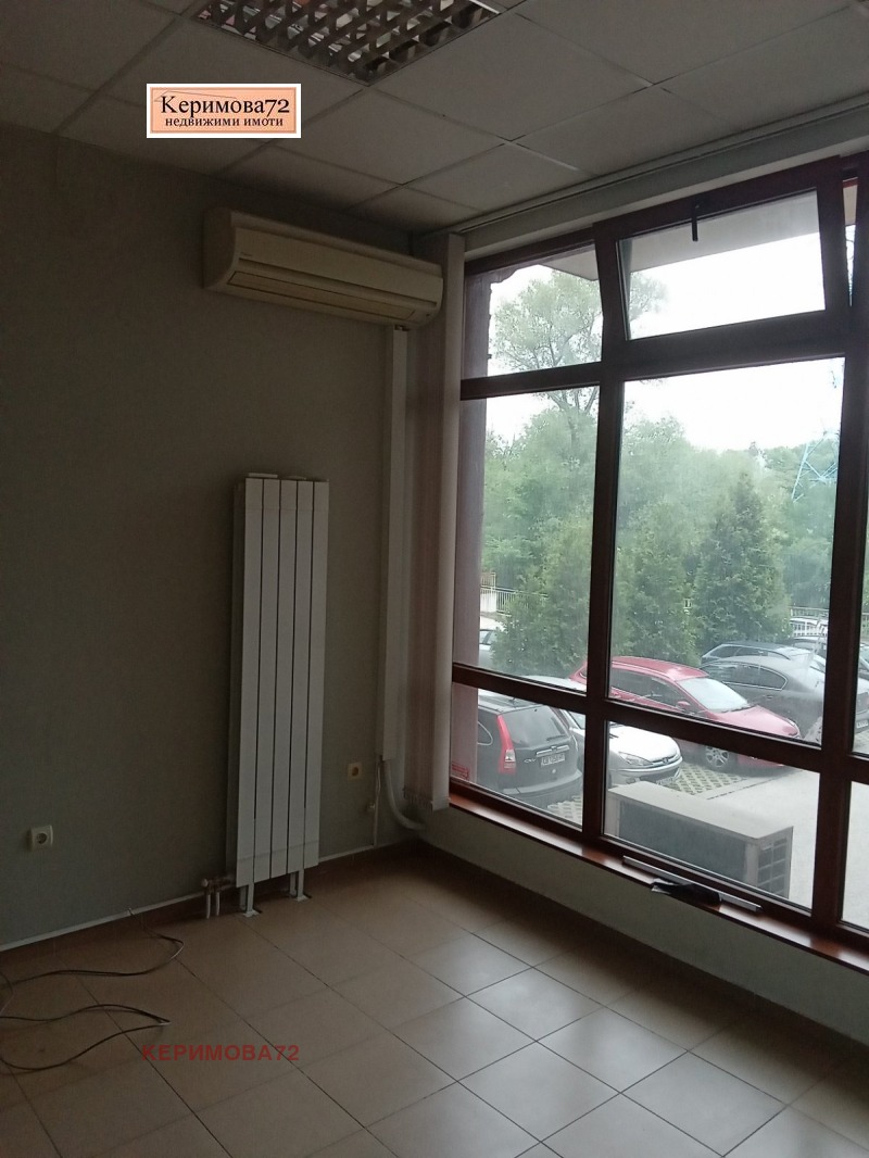 Te huur  Kantoor Sofia , Ljulin 10 , 38 m² | 65151860 - afbeelding [2]