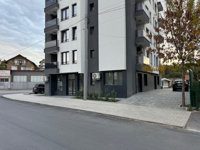 Te huur  Winkel Pernik , Mosjino , 45 m² | 24071964 - afbeelding [2]