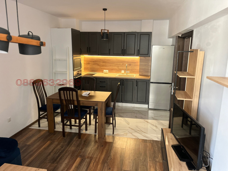 Дава под наем 2-СТАЕН, гр. Варна, Възраждане 1