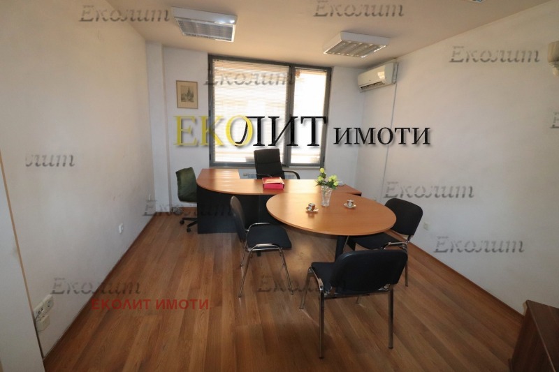 Издаје се  Канцеларија Софија , Центар , 100 м2 | 87388840