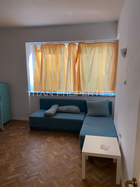 Тристайни апартаменти под наем в град Пловдив, Център — страница 4 - изображение 2 