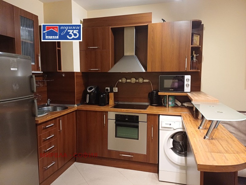 Дава под наем 2-СТАЕН, гр. София, Център