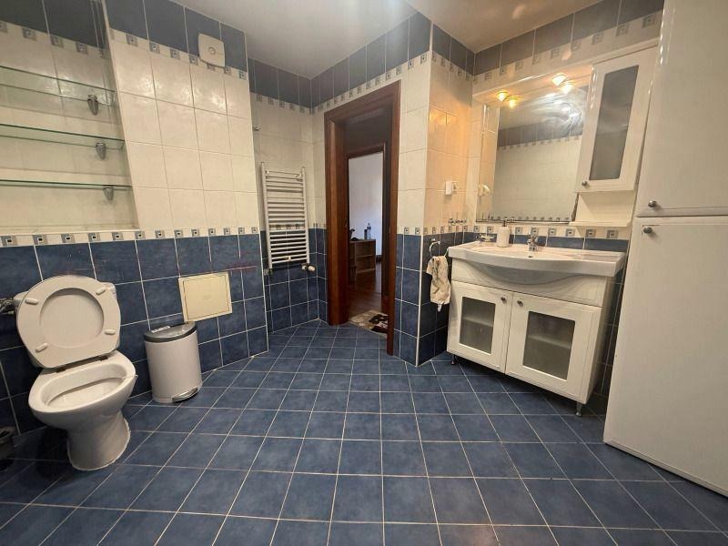 Дава под наем 3-СТАЕН, гр. София, Лозенец, снимка 5 - Апартаменти - 56072493