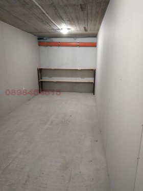 ГАРАЖ, ПАРКОМЯСТО, 15 m2