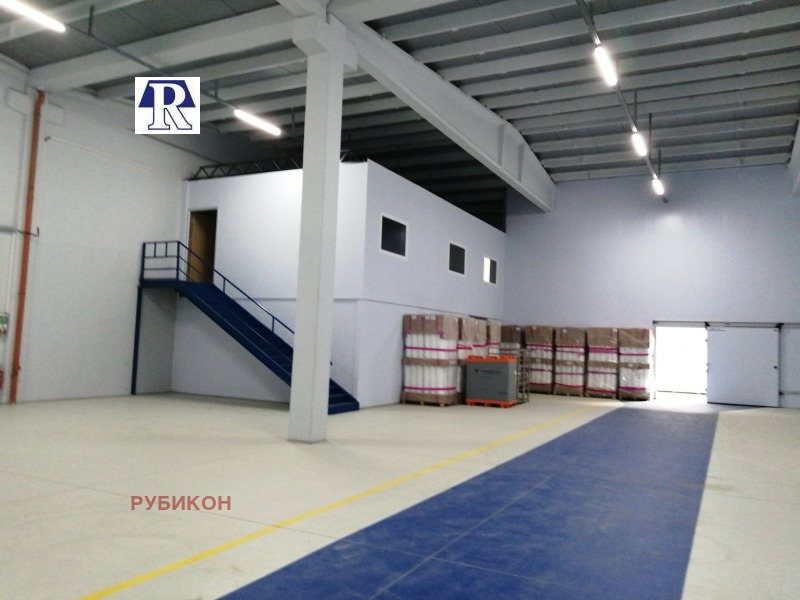 Te huur  Opslag Plovdiv , Industrialna zona - Jug , 1300 m² | 44199422 - afbeelding [4]