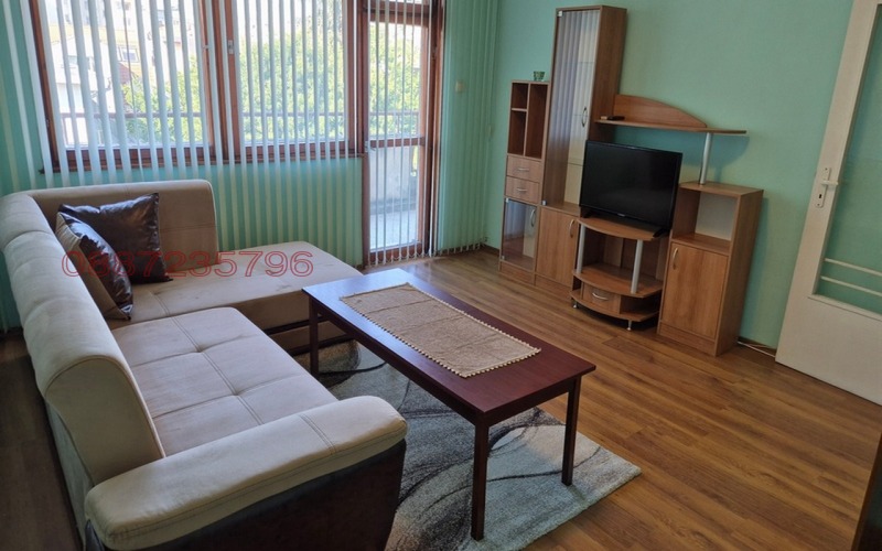 Zu vermieten  1 Schlafzimmer Warna , Sportna zala , 64 qm | 64085494