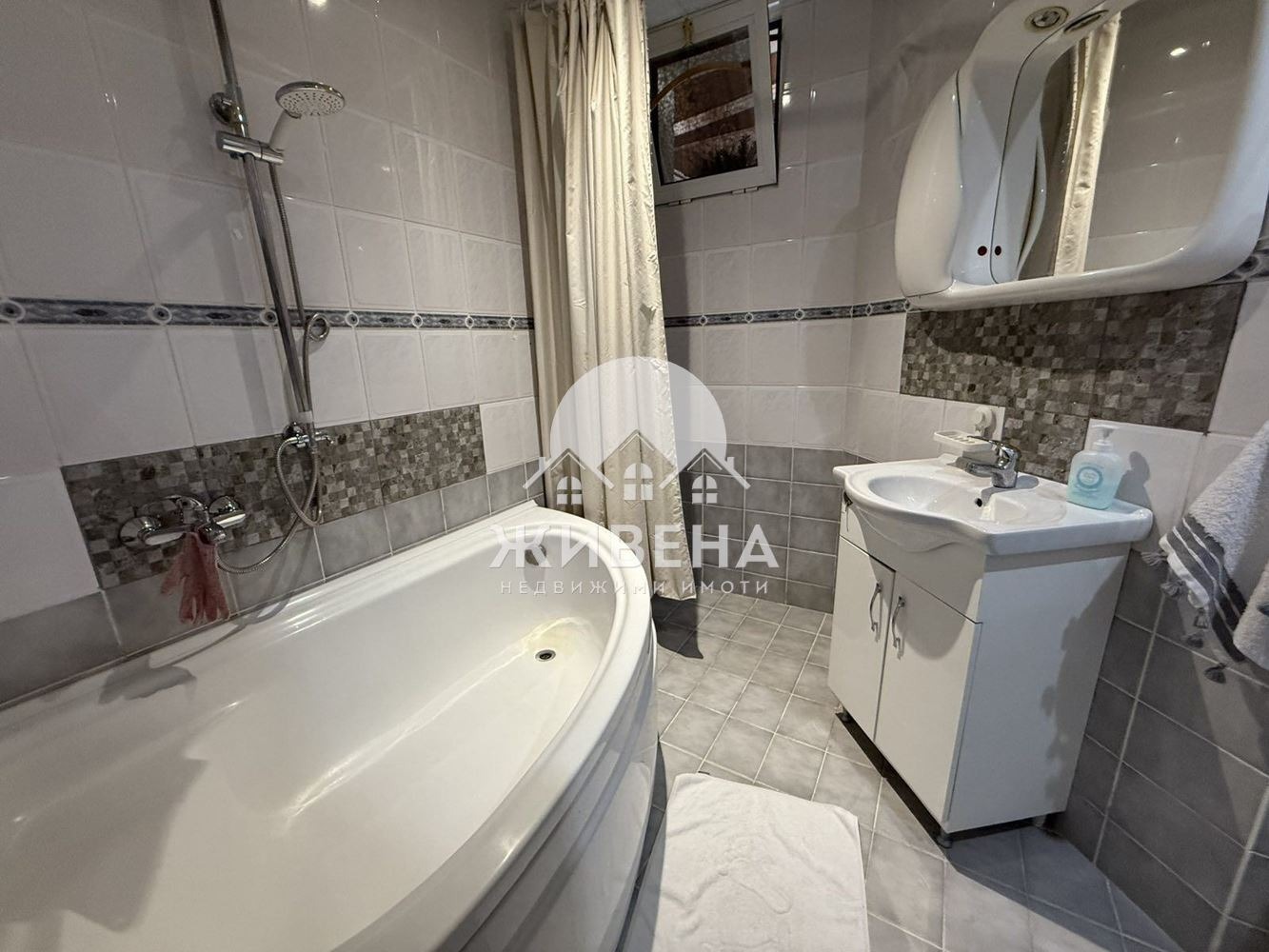 Дава под наем КЪЩА, гр. Варна, м-т Долна Трака, снимка 5 - Къщи - 53600144