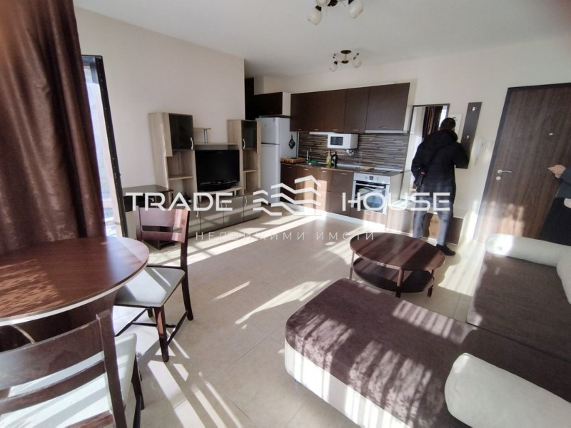 A louer  1 chambre Plovdiv , Mladejki Halm , 60 m² | 55972006