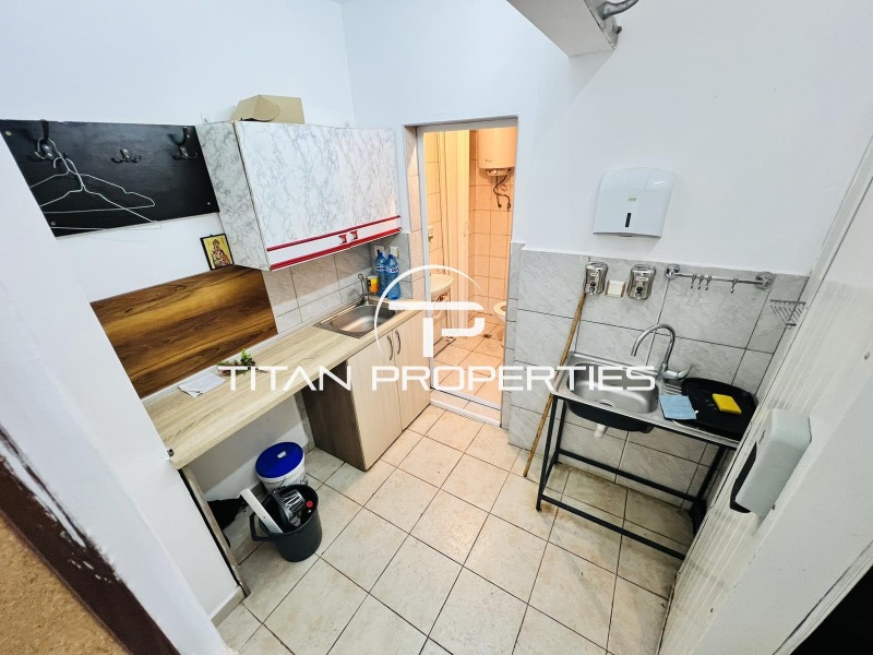 Vuokrattavana  Myymälä Burgas , Slavejkov , 60 neliömetriä | 89663667 - kuva [4]