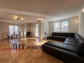 3+ bedroom Iztok, Sofia 1