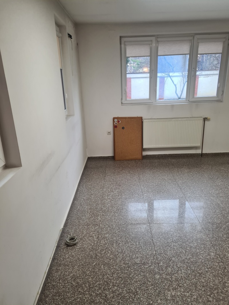 Te huur  Kantoor Sofia , Iztok , 274 m² | 60520046 - afbeelding [7]