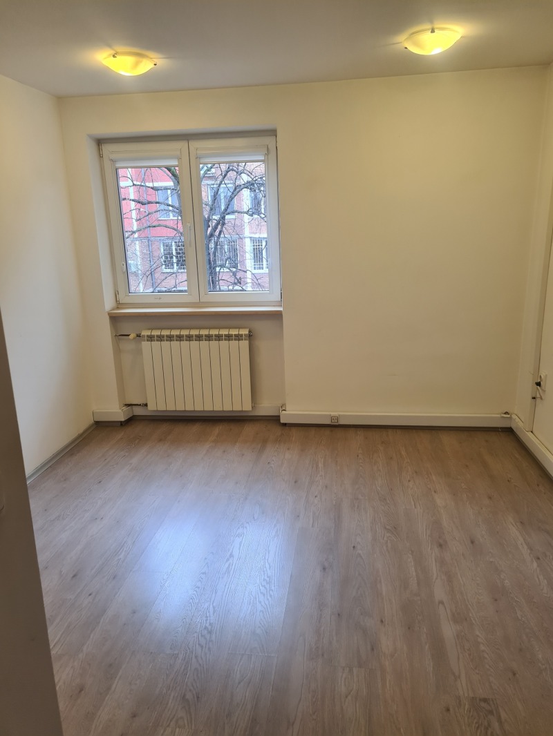 Te huur  Kantoor Sofia , Iztok , 274 m² | 60520046 - afbeelding [12]