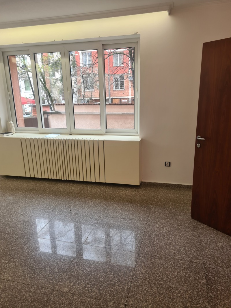 Te huur  Kantoor Sofia , Iztok , 274 m² | 60520046 - afbeelding [4]